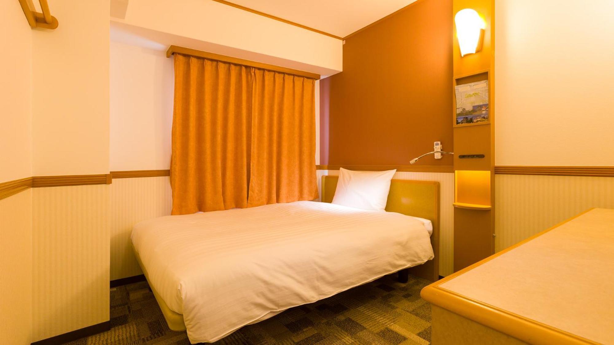 Toyoko Inn Takasaki Eki Nishi Guchi No 1 Стая снимка
