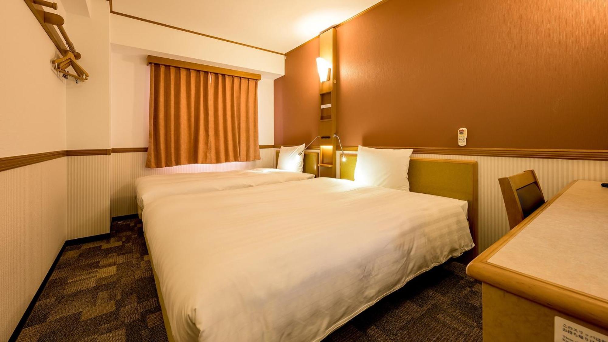 Toyoko Inn Takasaki Eki Nishi Guchi No 1 Стая снимка
