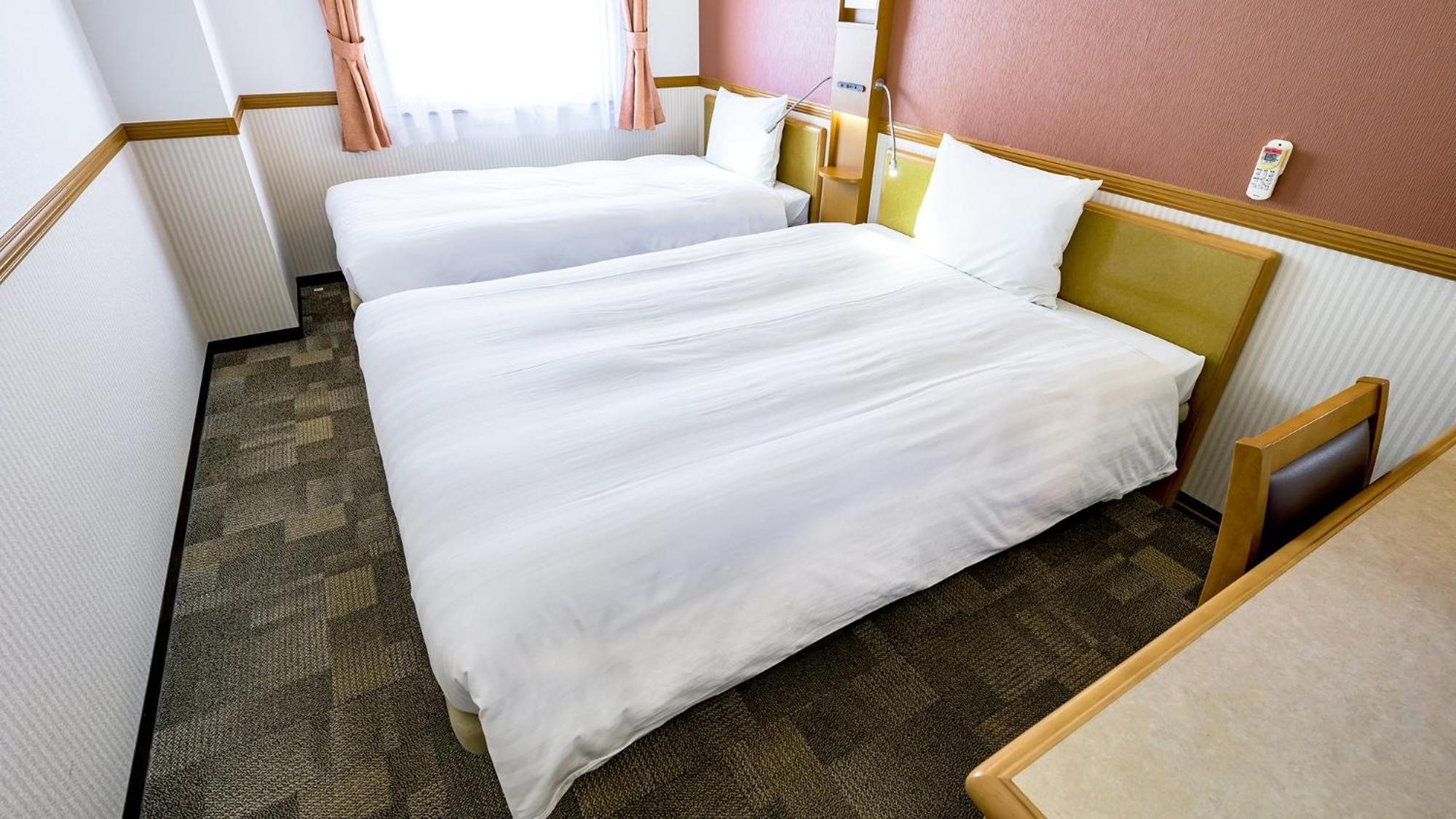 Toyoko Inn Takasaki Eki Nishi Guchi No 1 Стая снимка