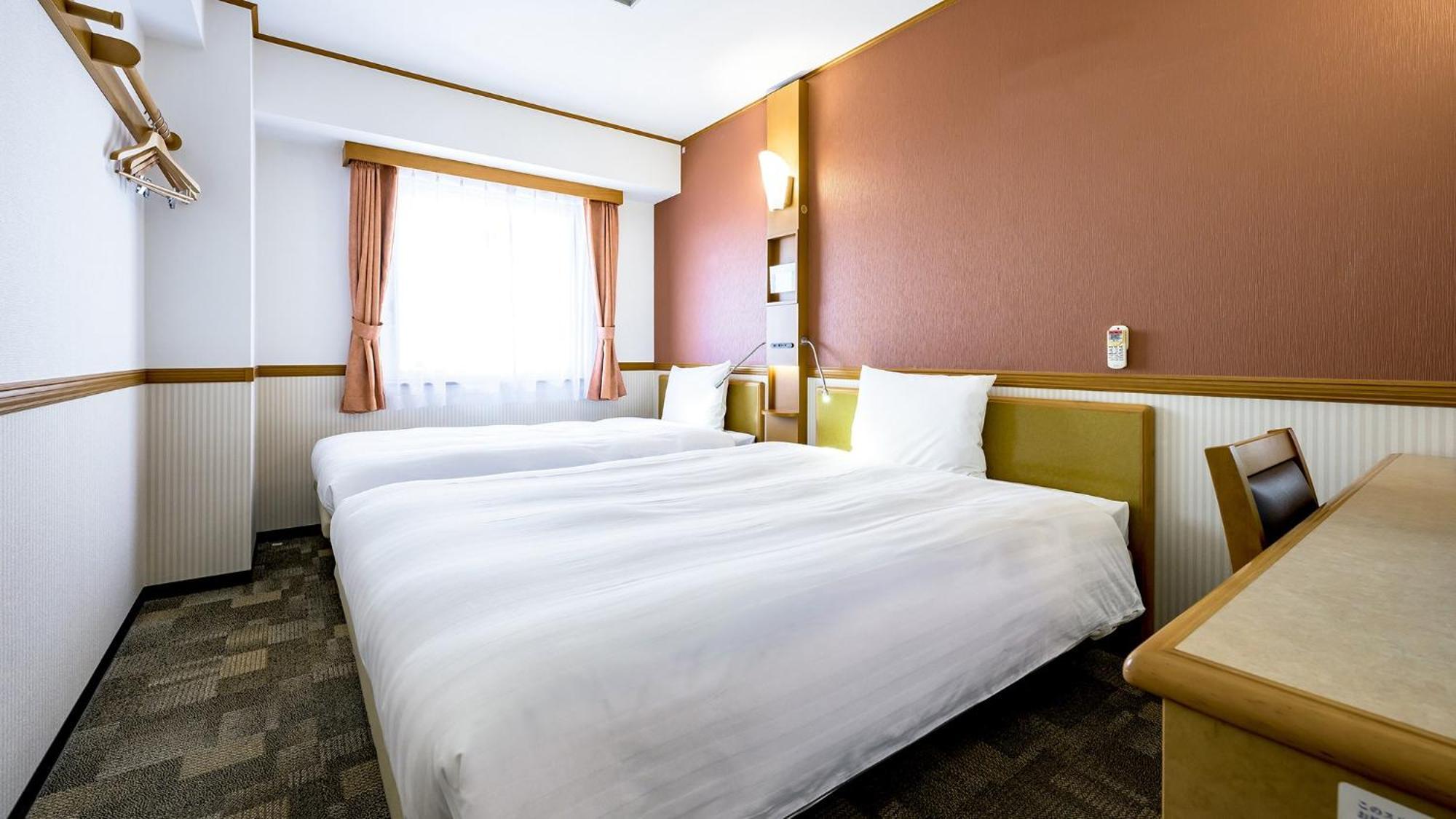 Toyoko Inn Takasaki Eki Nishi Guchi No 1 Екстериор снимка